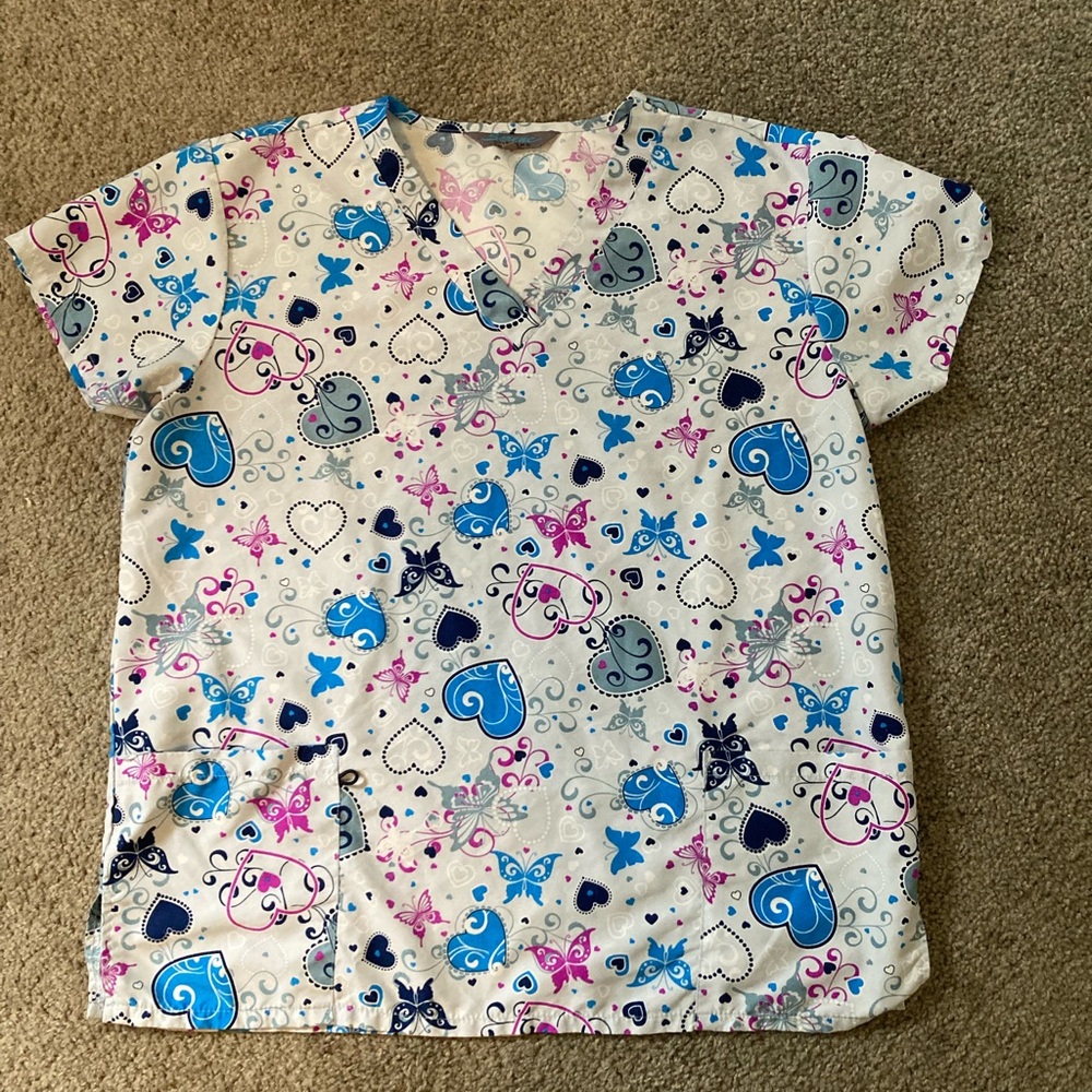 Grey butterflies hearts scrub top L